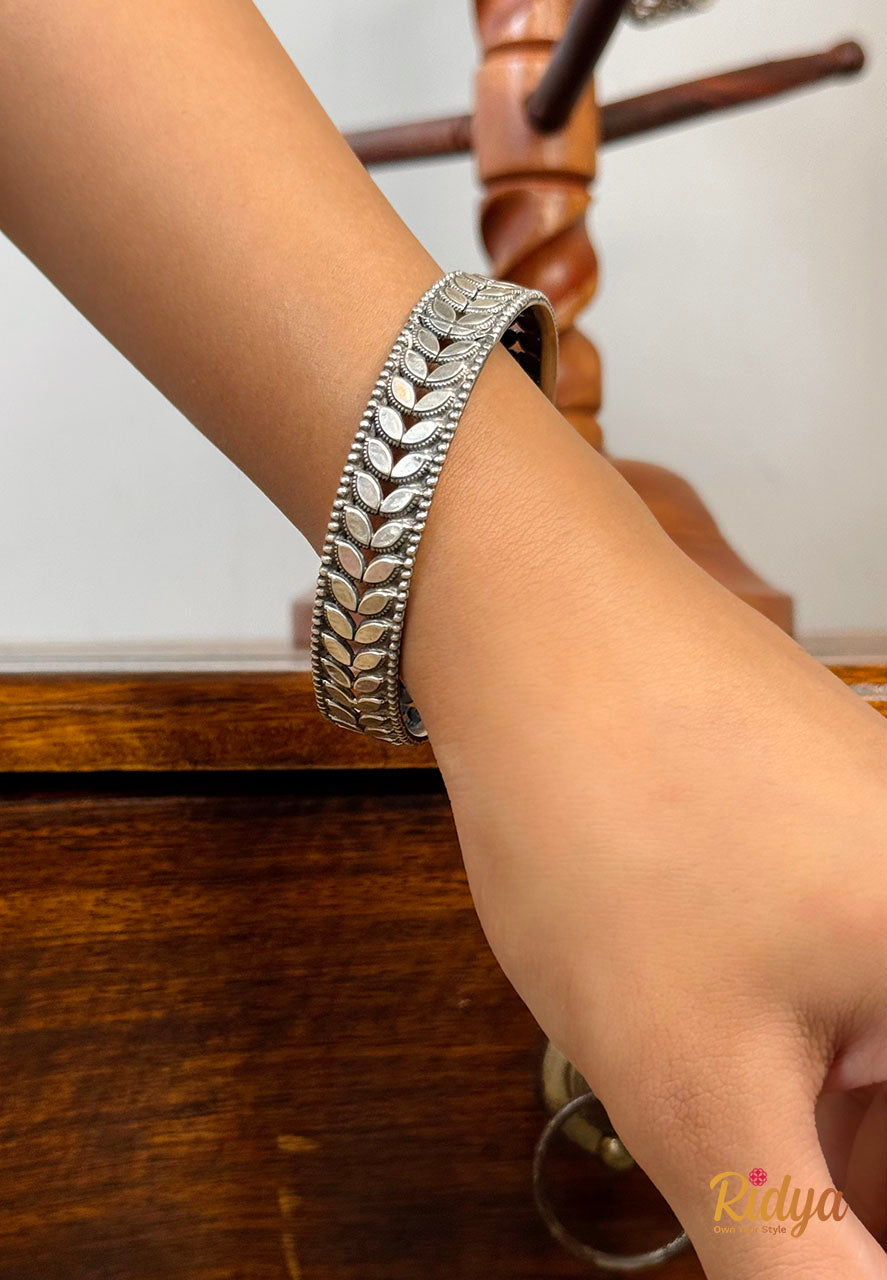 Pure Silver Bangles-Leaf Detail Elegant Work Wear Kada (2) Ridya Fashions