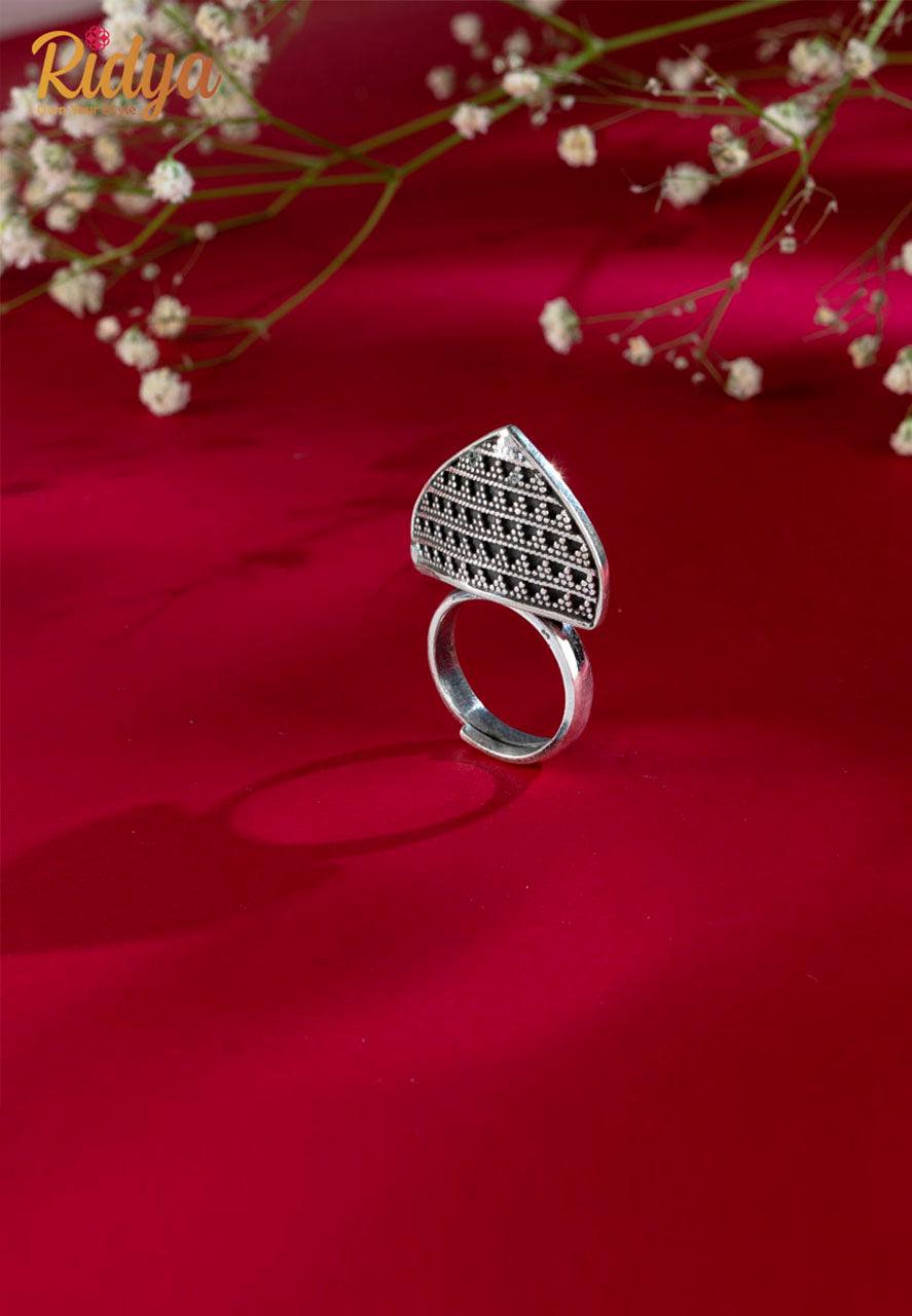 925 Silver Ring- Daana Detailed Cone Casual Ring (4) Ridya Fashions