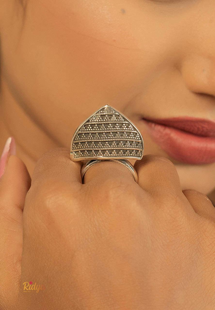 925 Silver Ring- Daana Detailed Cone Casual Ring (1) Ridya Fashions