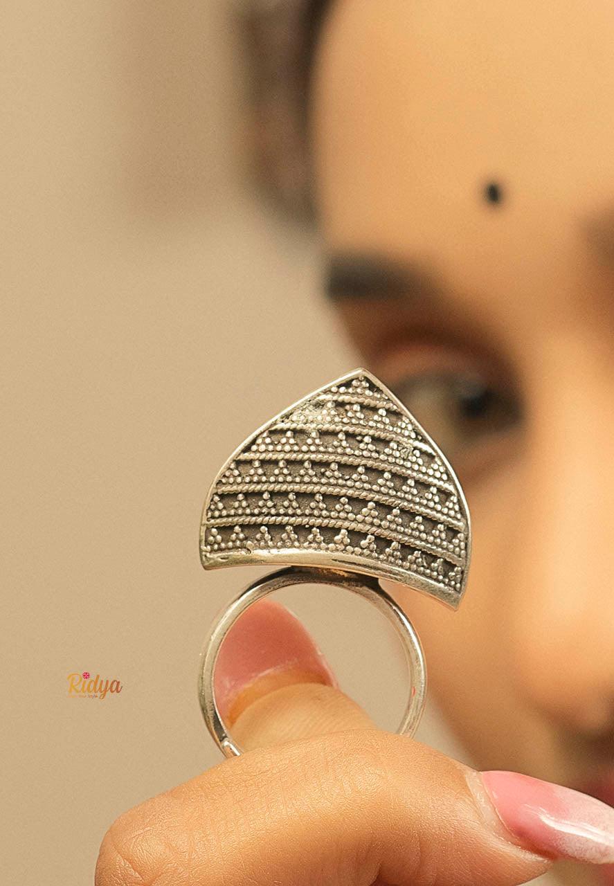 925 Silver Ring- Daana Detailed Cone Casual Ring (2) Ridya Fashions