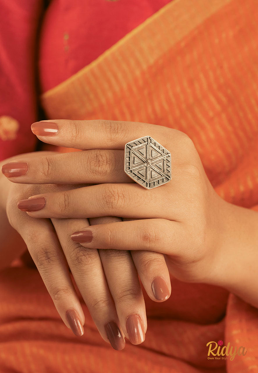 925 Silver Ring- Daana Detailed Hexagon Casual Ring (1) Ridya Fashions