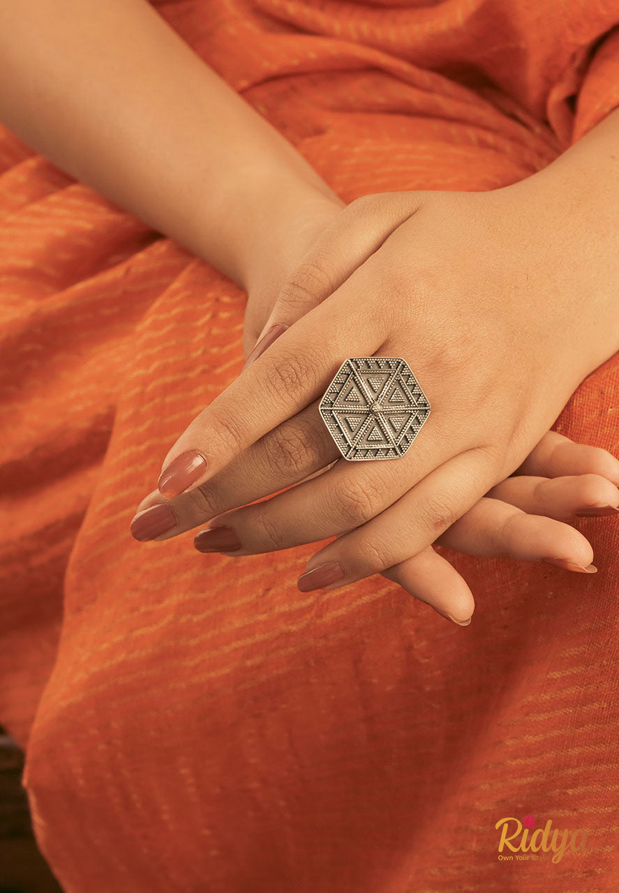 925 Silver Ring- Daana Detailed Hexagon Casual Ring (2) Ridya Fashions