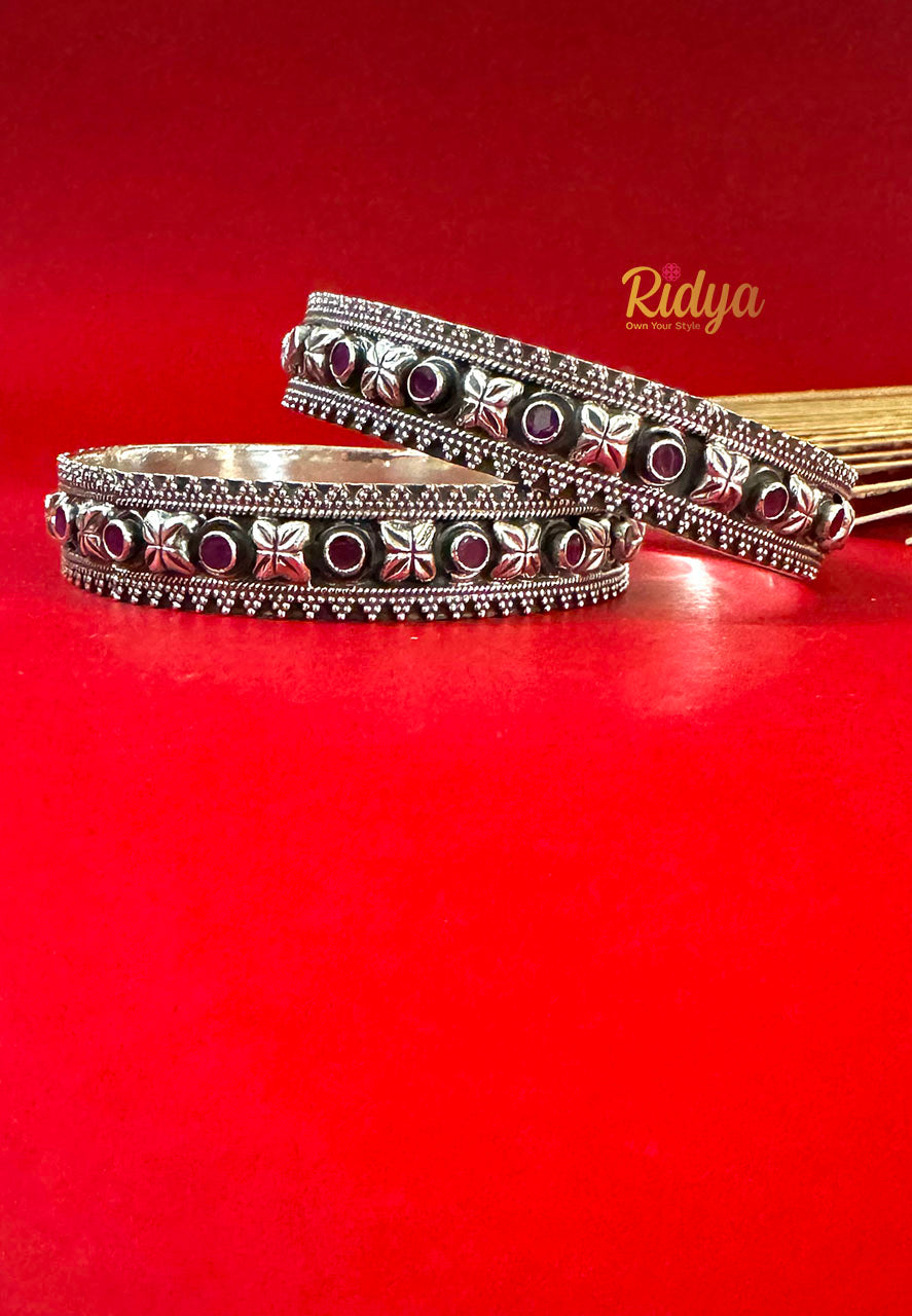 Jadau Pink Stone Classic Bangle