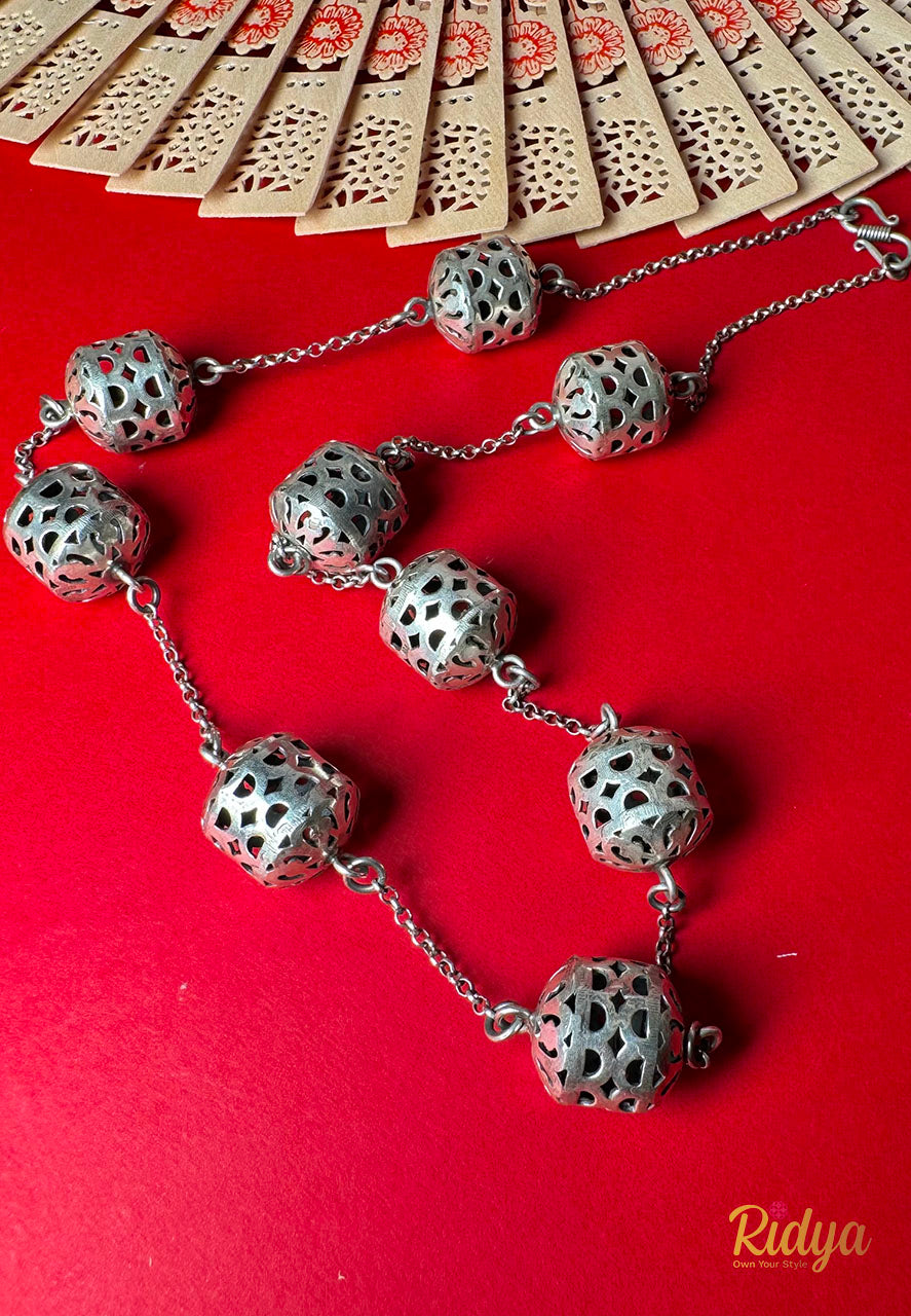 Jaali Beads Elegant Chain Necklace