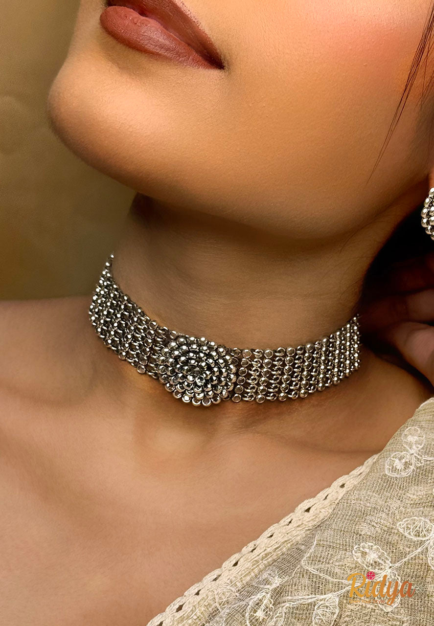 Buy 92.5 Silver Choker Online- Crystal Flower Jadau Dazzling Choker Necklace (2) Ridya Fashions