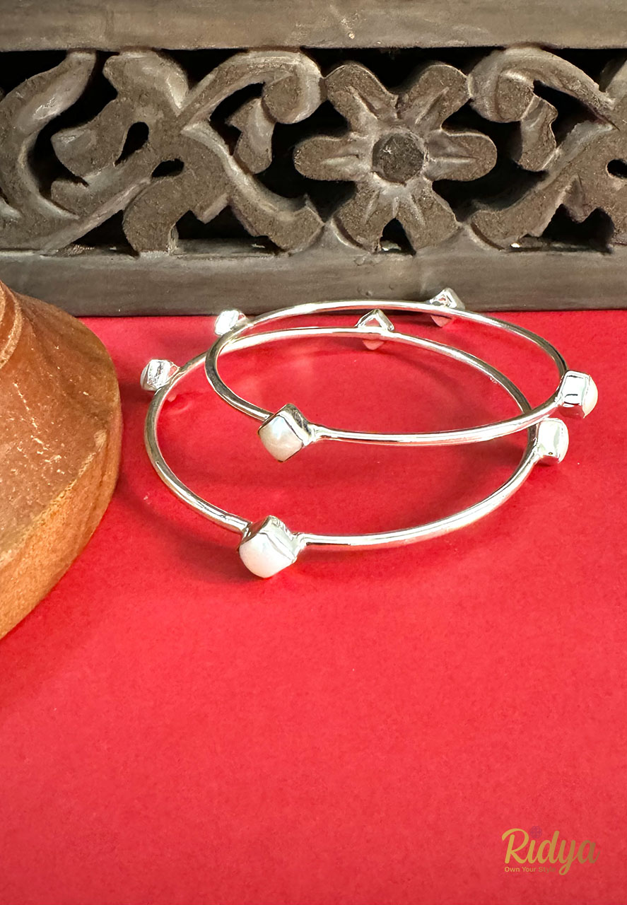 Pearl Square Everyday Wear Bangles